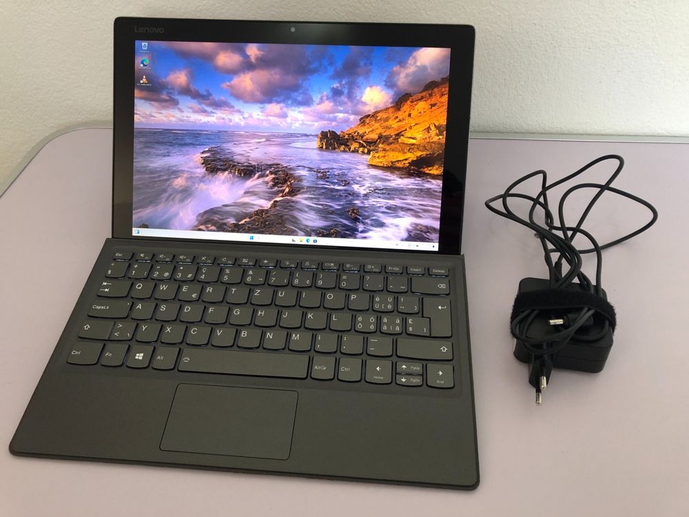 NOTEBOOK RICONDIZIONATO LENOVO MIIX 520 12,5" TOUCH SCREEN I5-8250U RAM 16GB SSD 256GB NVME WINDOWS 11 PRO WEBCAM WIFI TASTIERA ITALIANA STACCABILE GRADO A